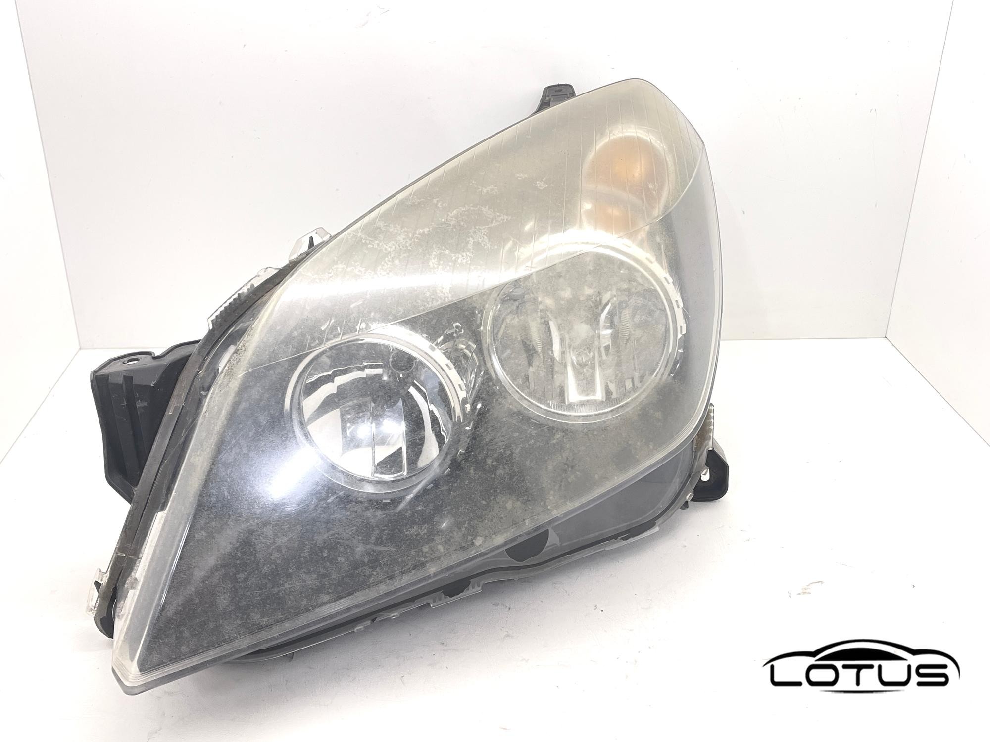 Lijevi far Opel ASTRA H 2004-2009