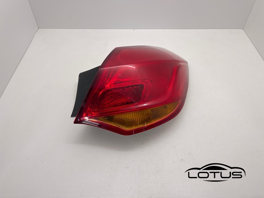 Desna štoplampa Opel Astra J 09-12