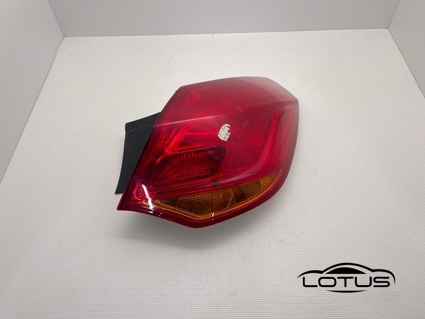 Desna štoplampa Opel Astra J 09-12