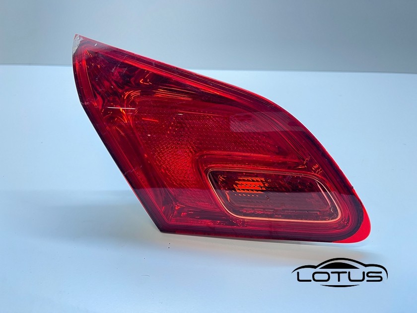 Lijeva štoplampa Opel ASTRA J 09-13 UNUTRASNJA