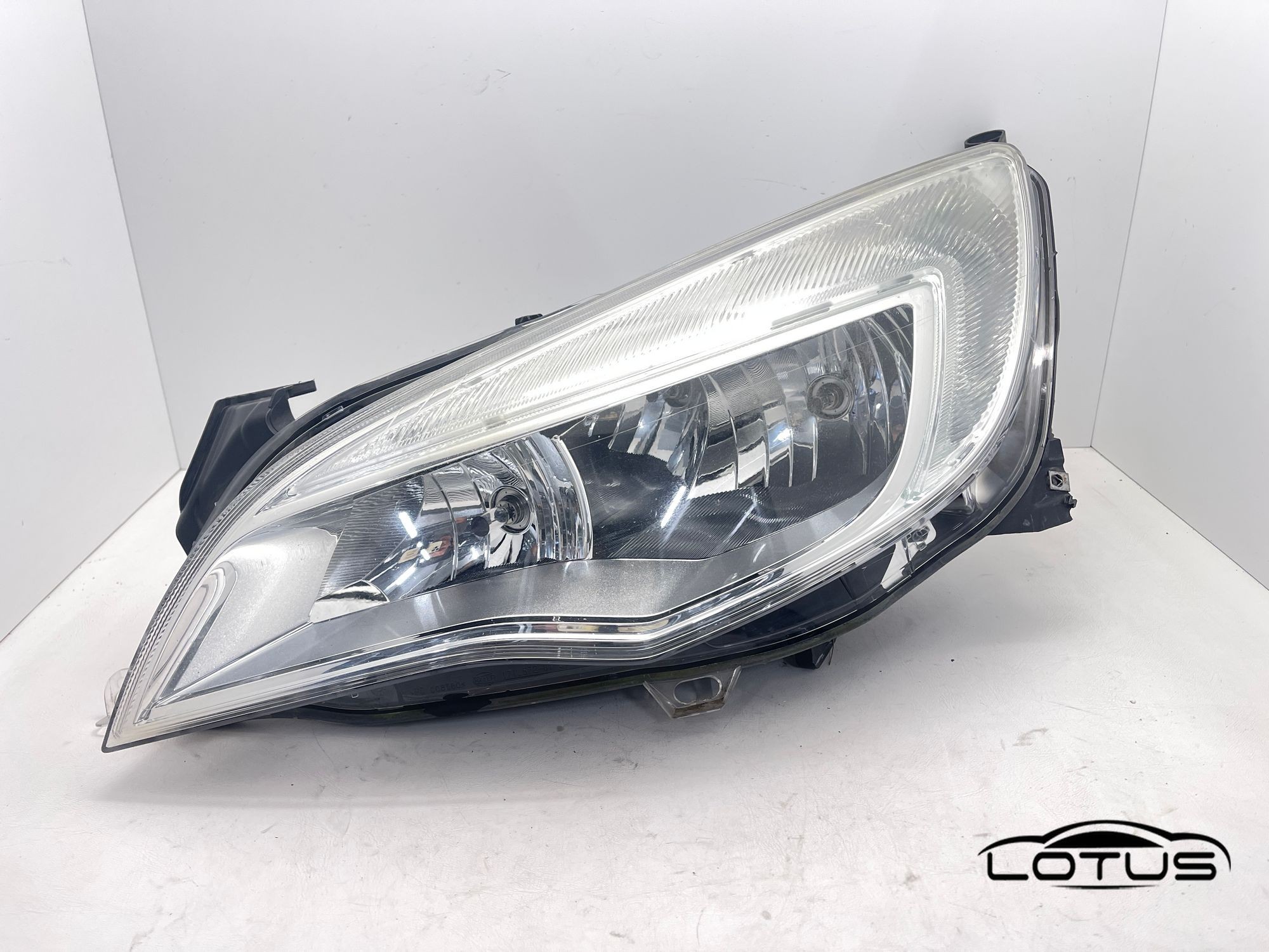 Lijevi far Opel ASTRA J 2009-2015