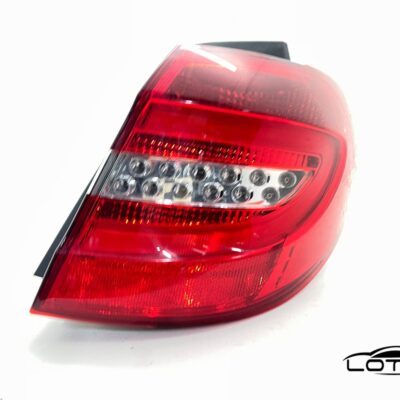 Desna štoplampa LED Mercedes B KLASA W246 2011-2014