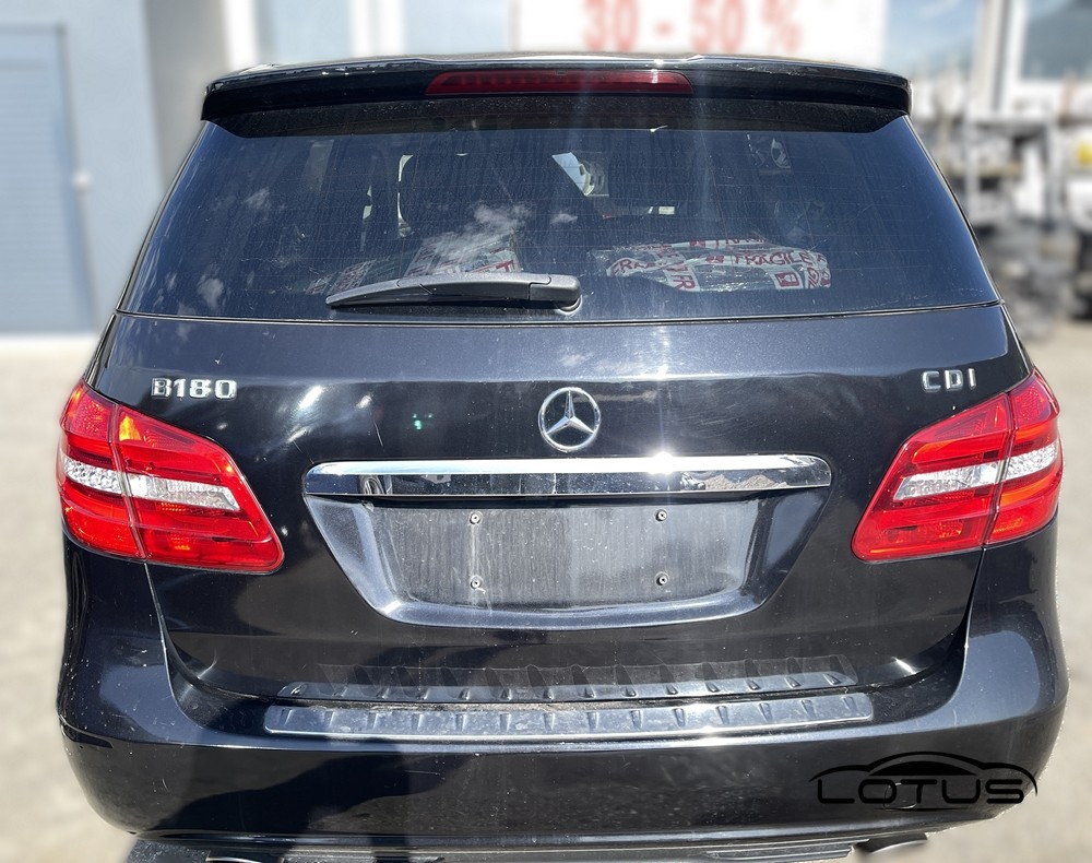 Gepek, zadnja hauba Mercedes B klasa W246 2011-2018