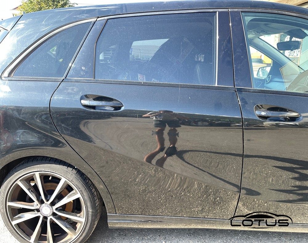 Zadnja desna vrata Mercedes B klasa W246 2011-2018