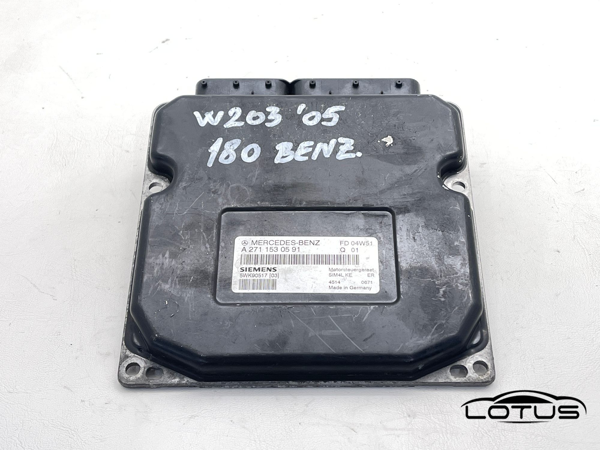 Kompjuter motora ECU Mercedes C KLASA W203 A2711530591