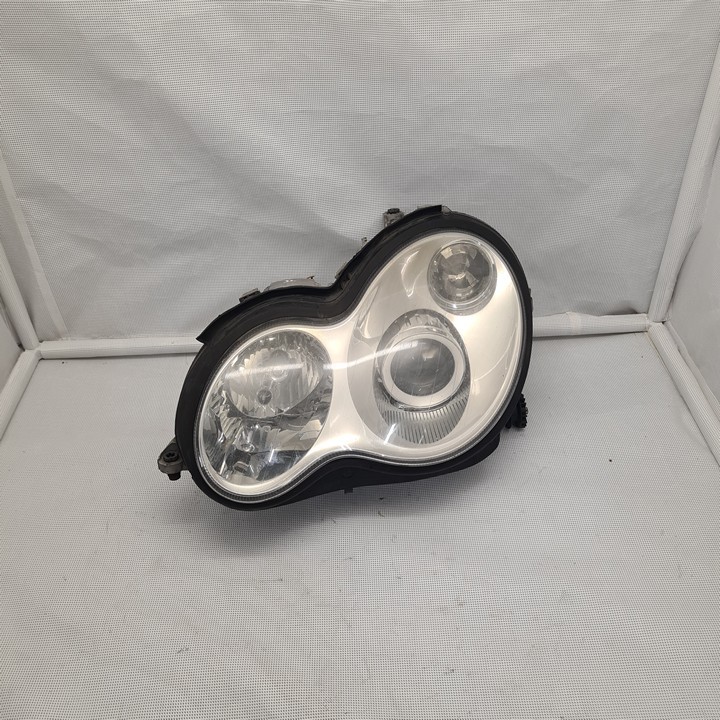 Lijevi far, farovi Mercedes C klasa W203 2004-2007