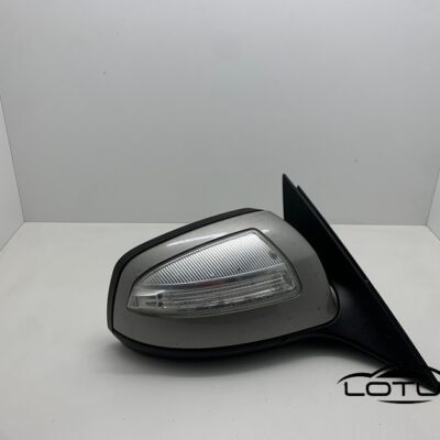 Desni retrovizor Mercedes C KLASA W204 2007-2011