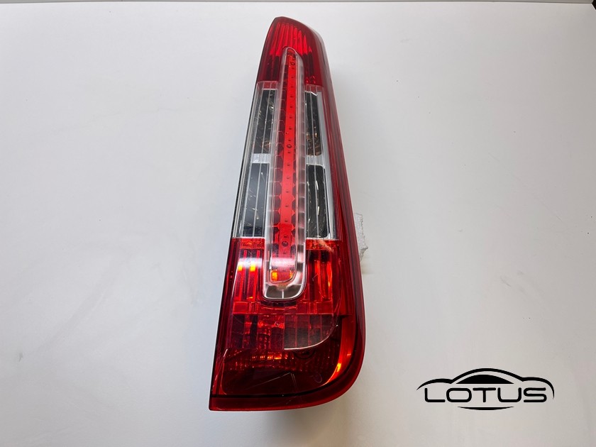 Desna štoplampa Ford C MAX 2007-2010