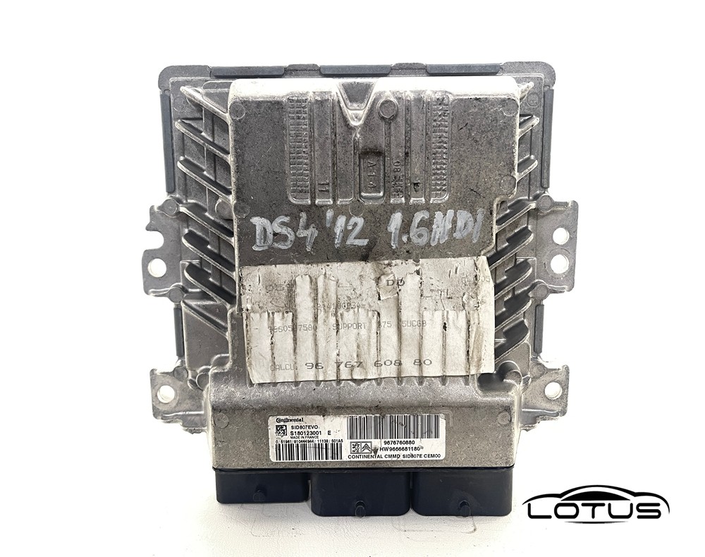Kompjuter motora ECU Citroen C4 DS4 1.6 HDI 9676760880