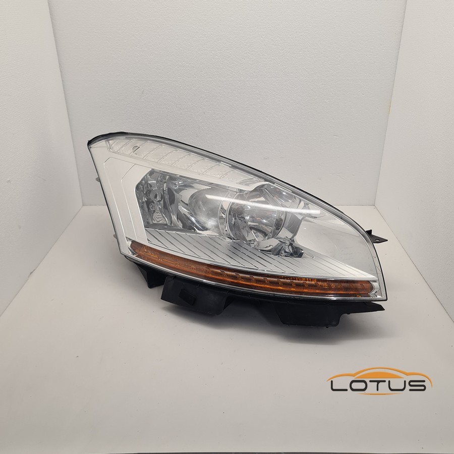 Desni far, farovi Citroen C4 Picasso 2008-2010