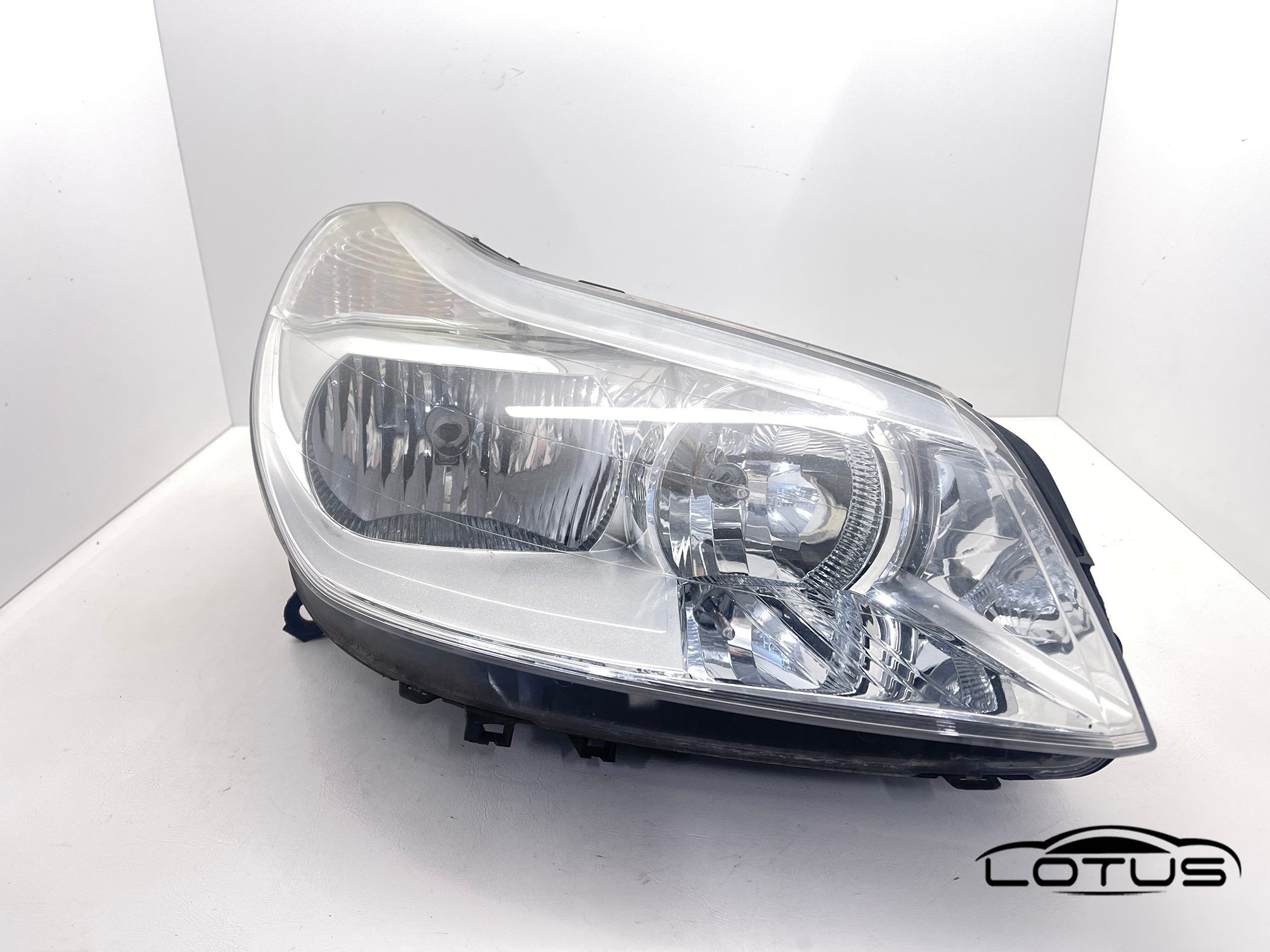 Desni far, farovi Citroen C5 2004-2008
