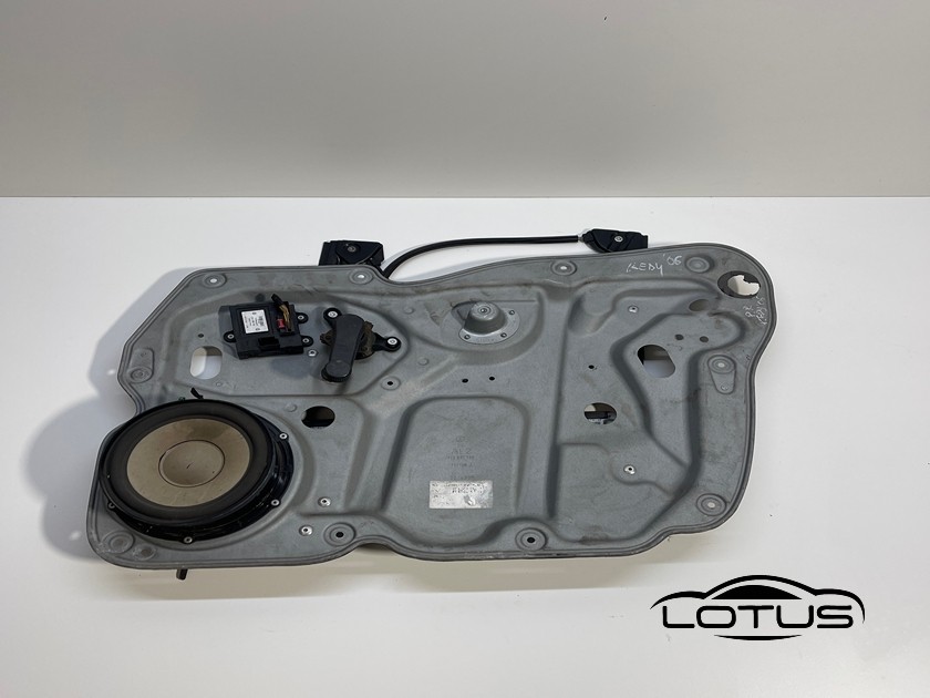Prednji desni podizac stakla 4V VW CADDY 04-10