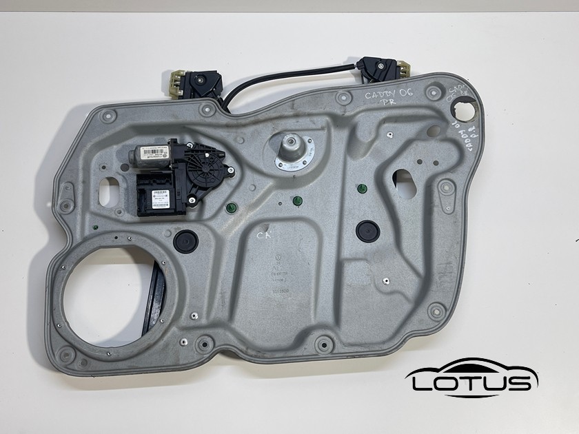 Prednji desni podizac stakla 4V VW CADDY 04-10