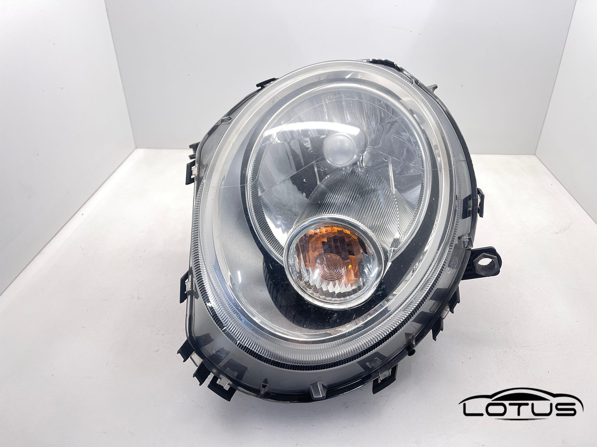 Lijevi far, farovi MINI Cooper R56 R57 2006-2013
