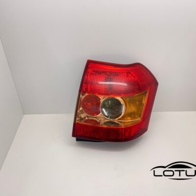 Desna štoplampa Toyota COROLLA 04-07
