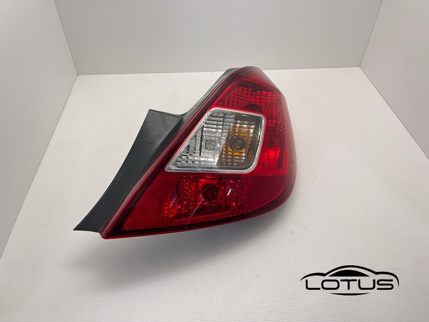 Desna štoplampa Opel Corsa D 4V 06-14