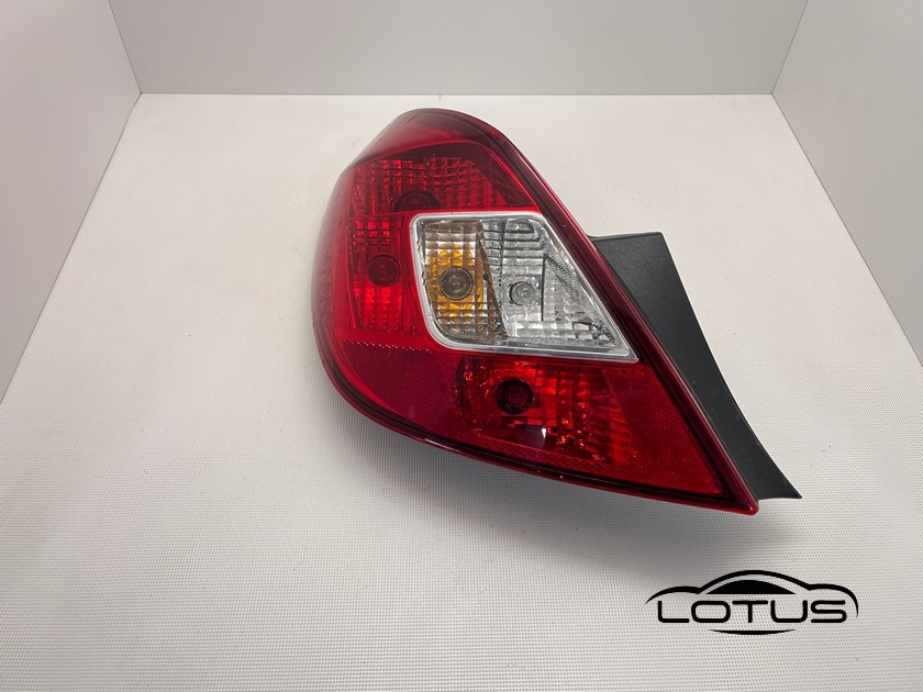 Lijeva štoplampa Opel Corsa D 4V 06-14