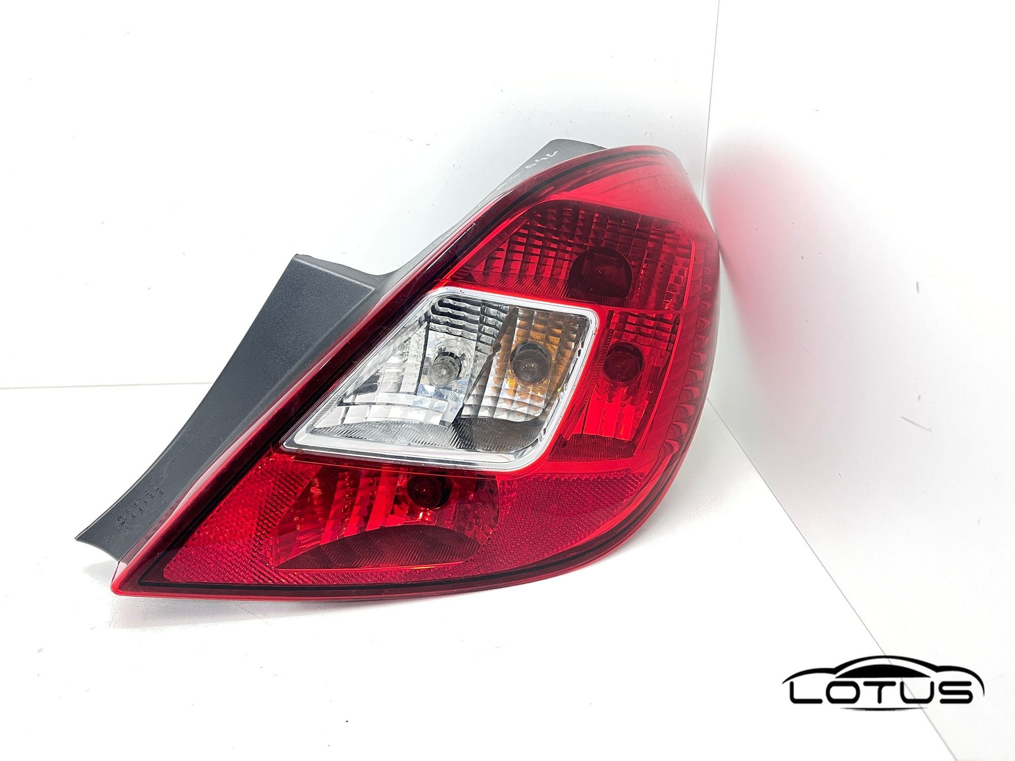 Desna štop lampa Opel CORSA D 2006-2012 4 VRATA