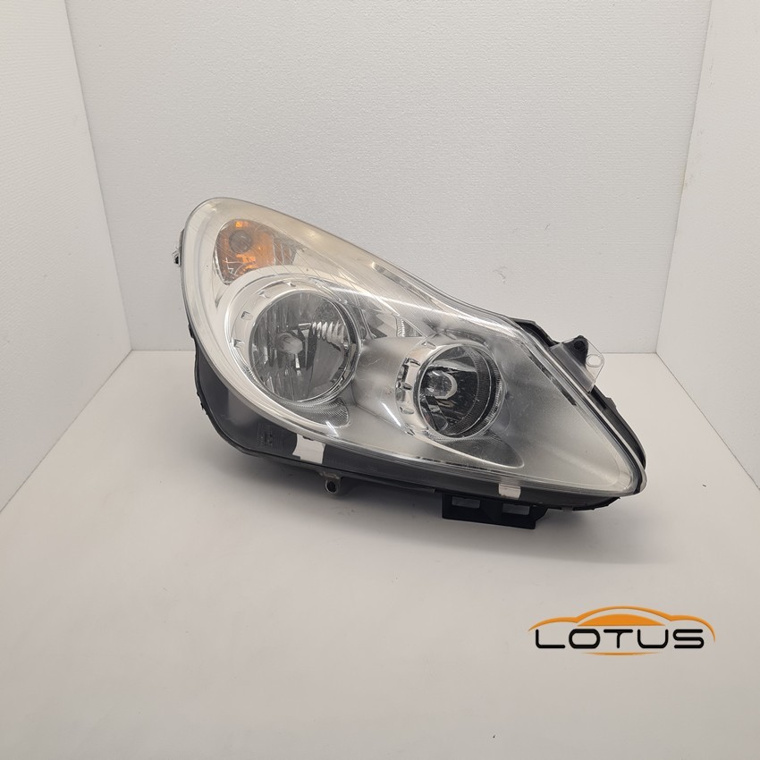 Desni far, farovi Opel Corsa D 2006-2011