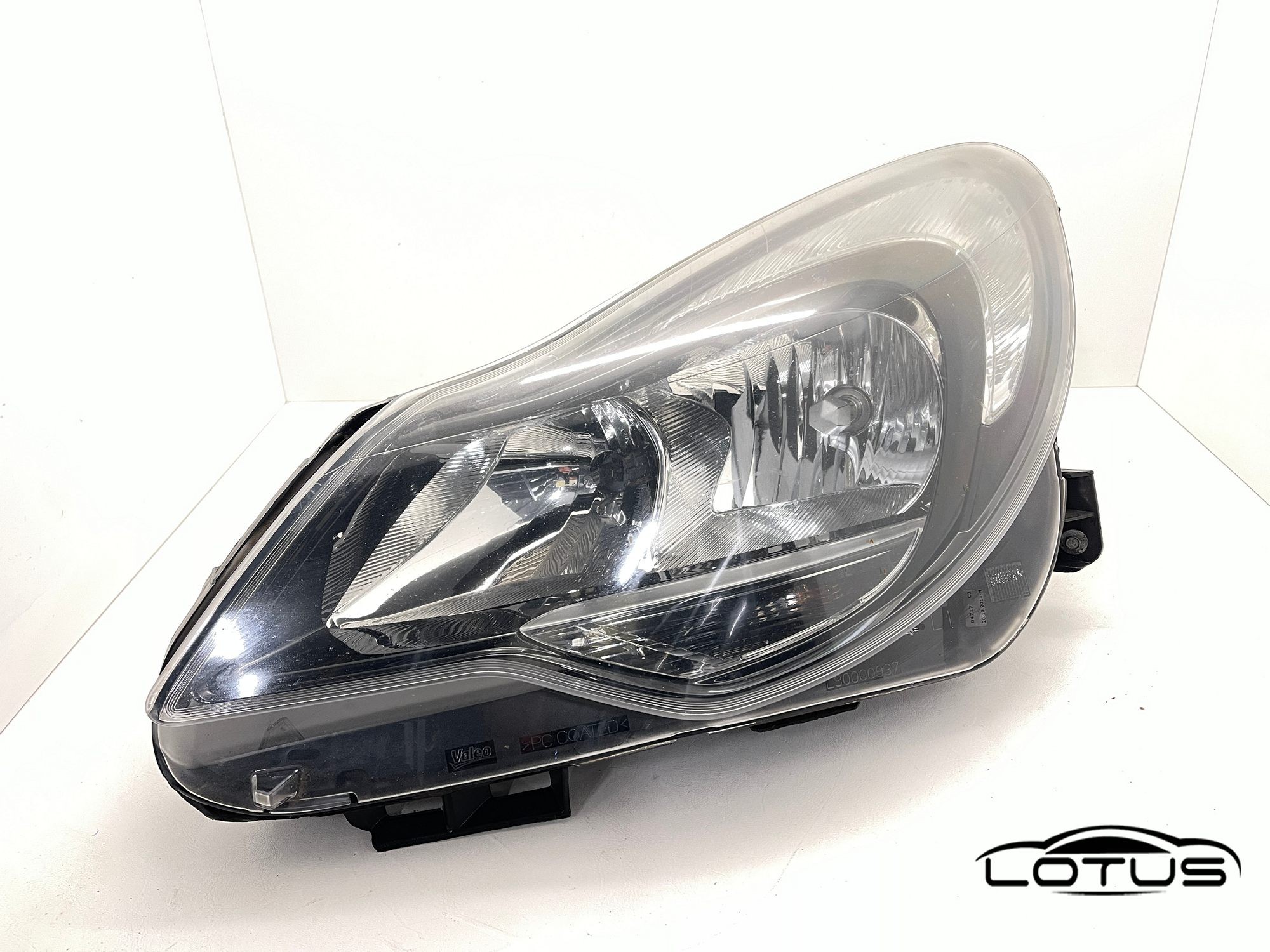 Lijevi far, farovi Opel CORSA D 2011-2014
