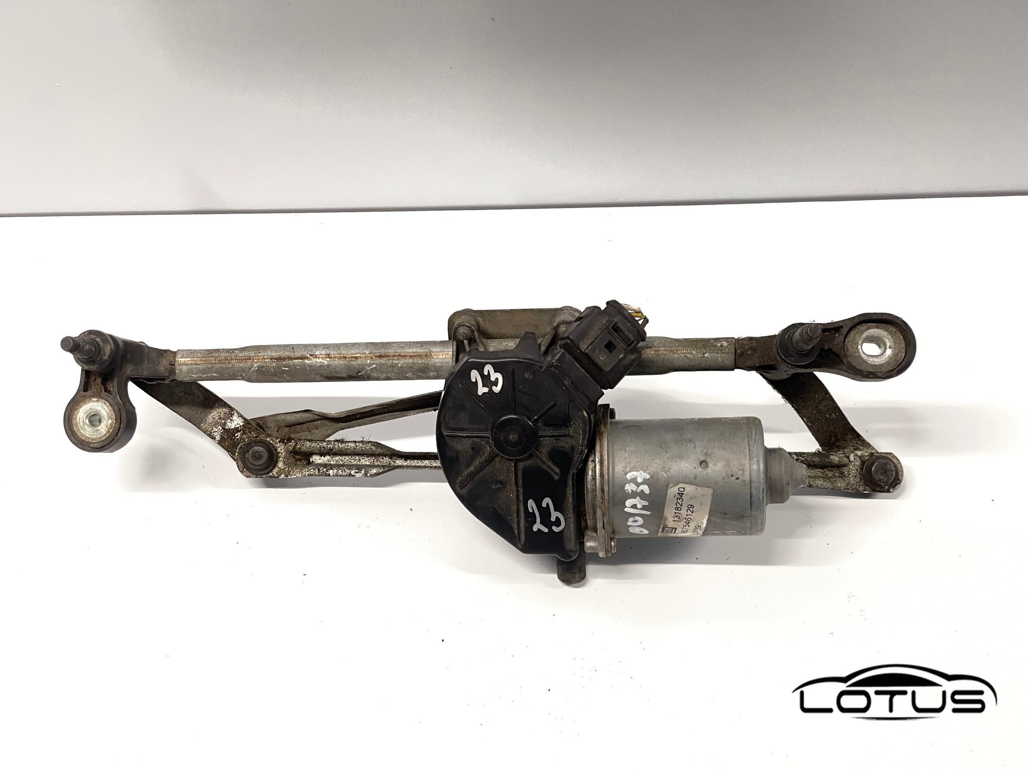 Motorić brisača Opel CORSA D 13182340