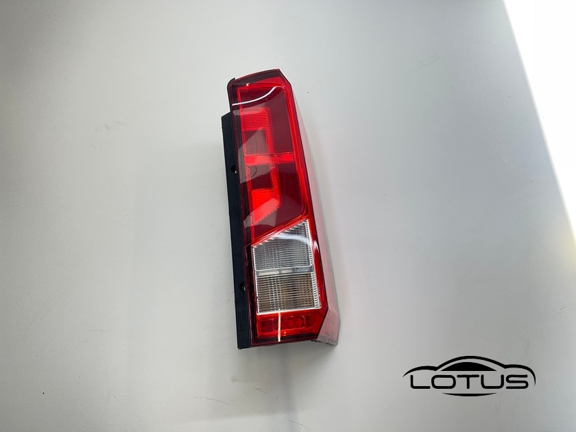Desna štoplampa VW CRAFTER 2017-2021