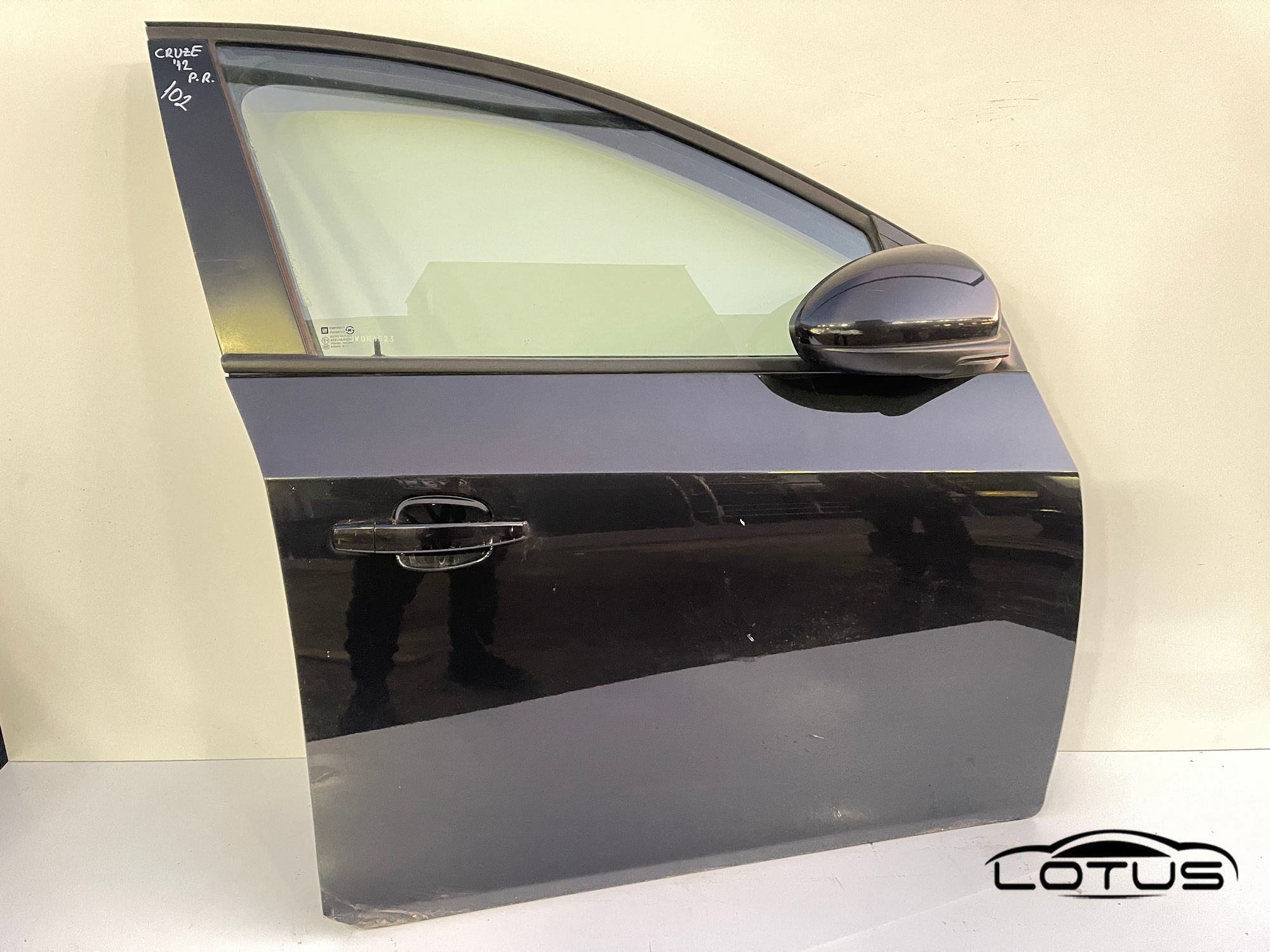 Prednja desna vrata Chevrolet CRUZE 2009-2015