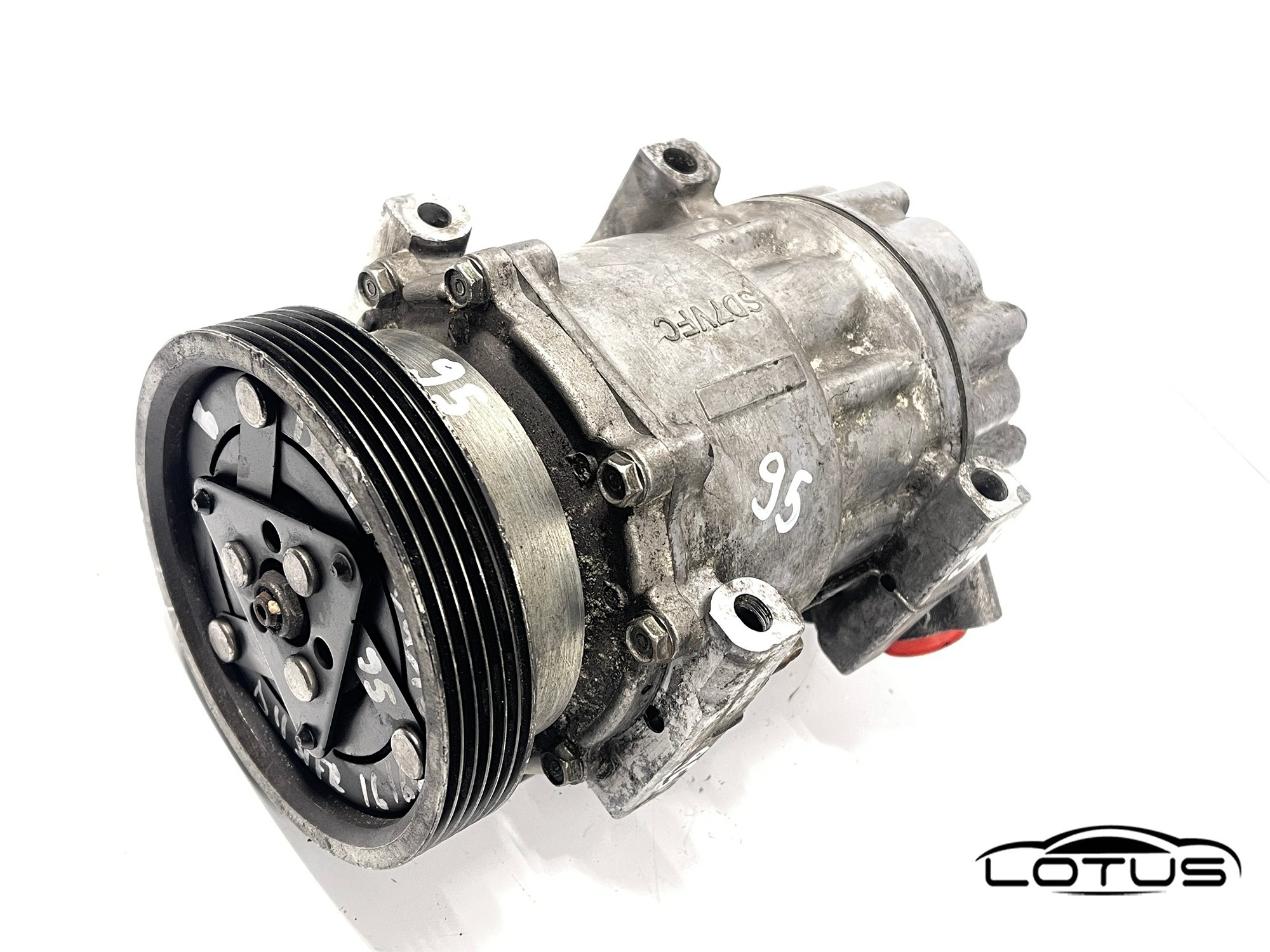 Kompresor klime Dacia DUSTER 926000097R
