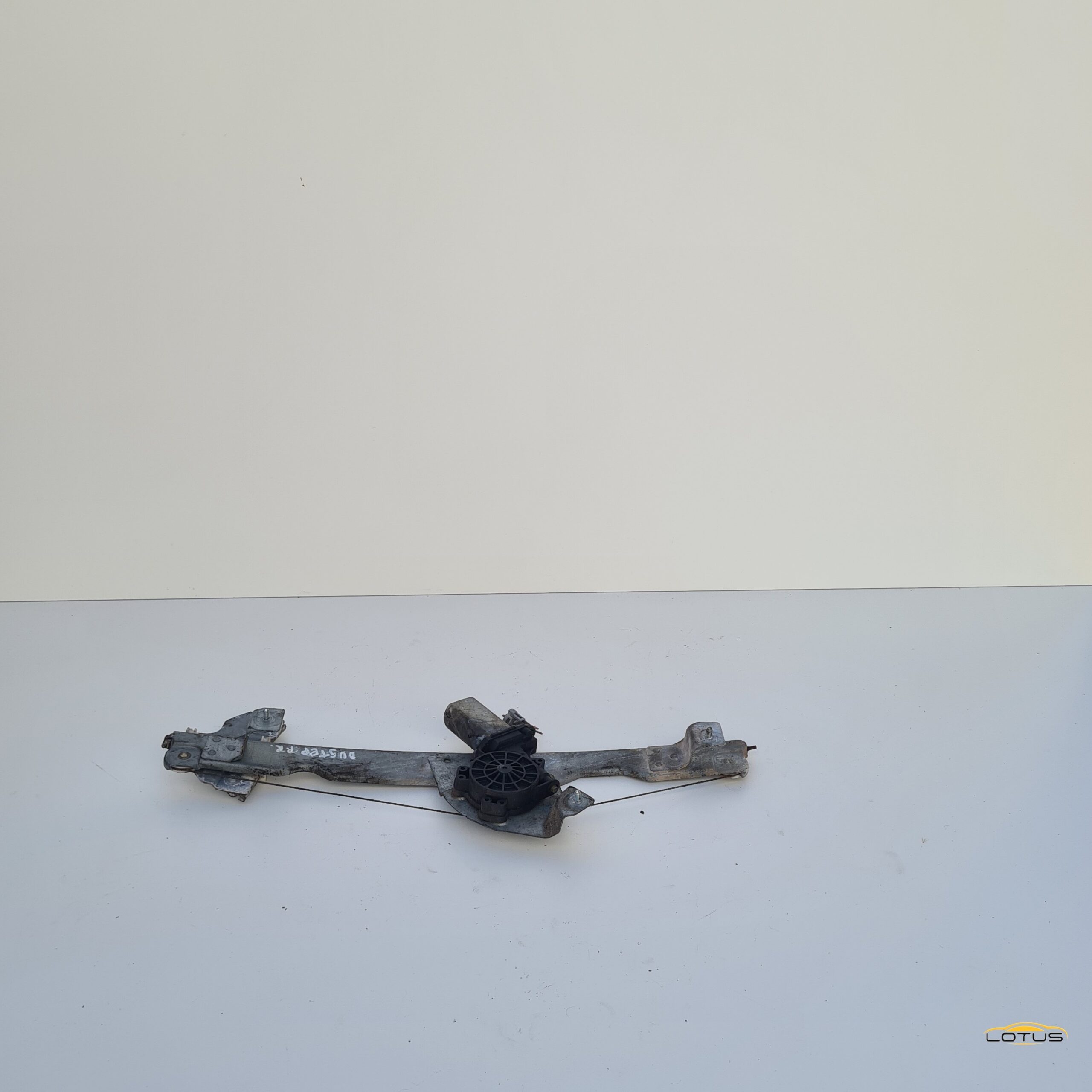 Prednji desni podizac stakla 4V Dacia Duster 2010-13