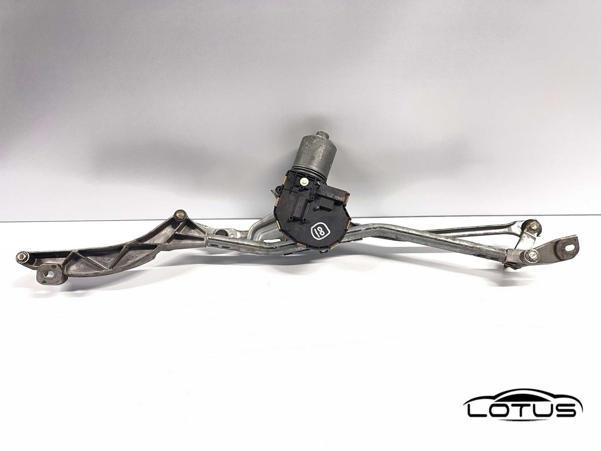 Motorić brisača Mercedes E KLASA W211 A2118204842