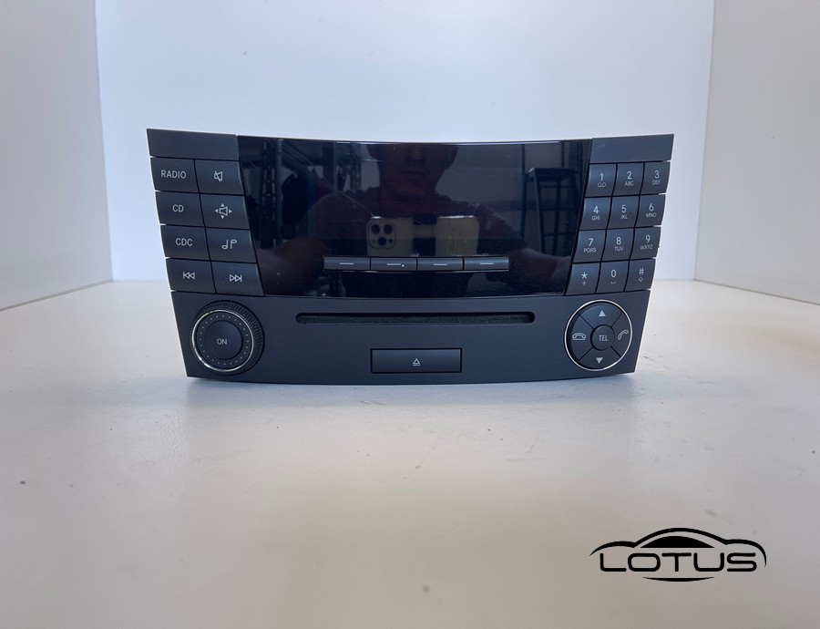 Radio Mercedes E KLASA W211 2002-2009 A2118702889