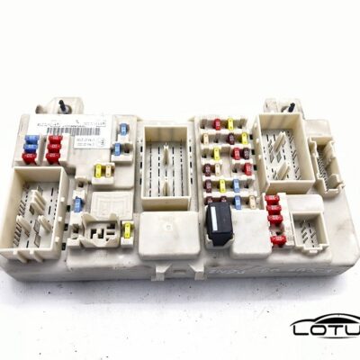 Kutija osigurača Ford FOCUS 2 7M5T 14A073 BB