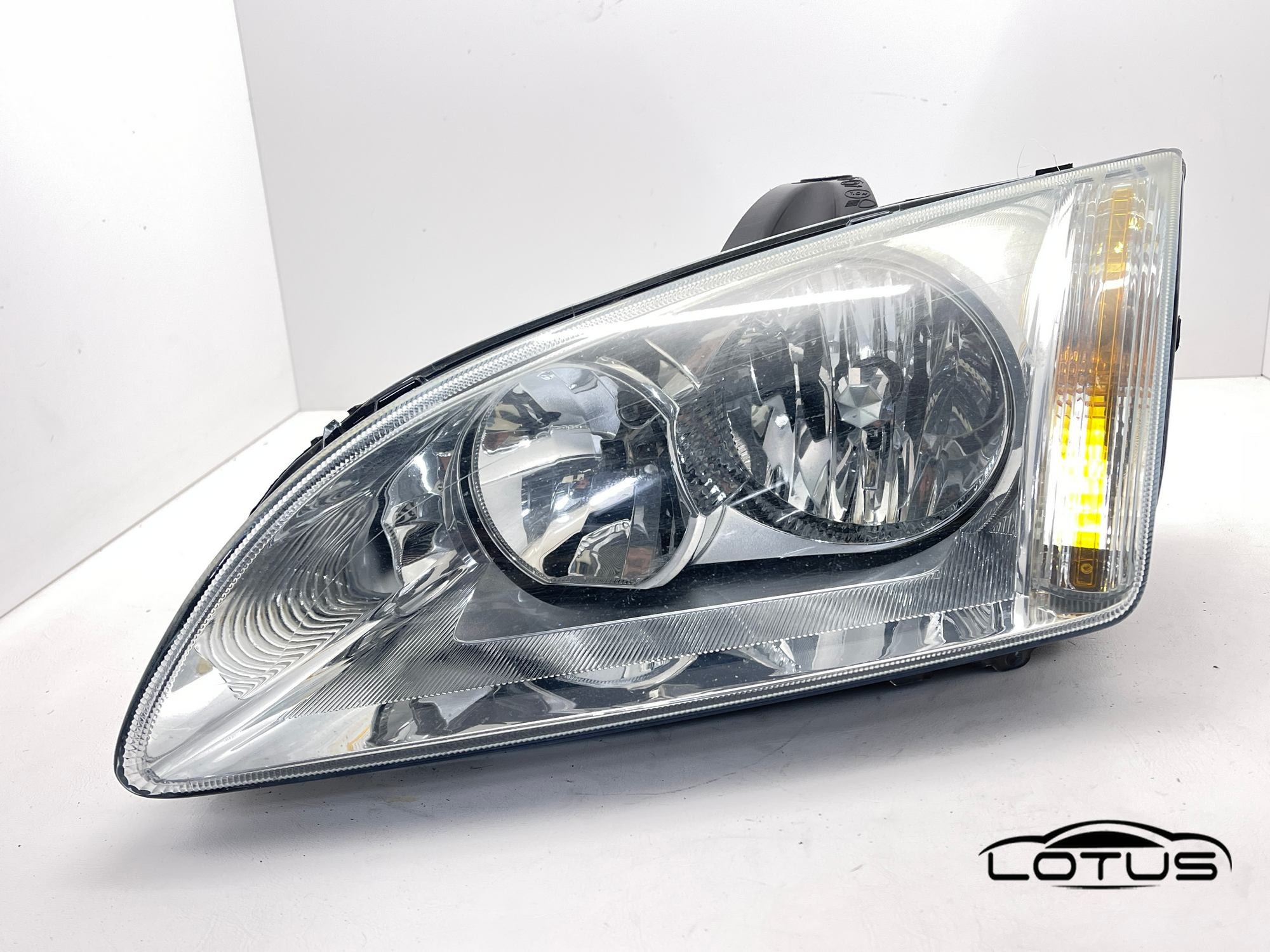 Lijevi far, farovi Ford FOCUS 2 2005-2008