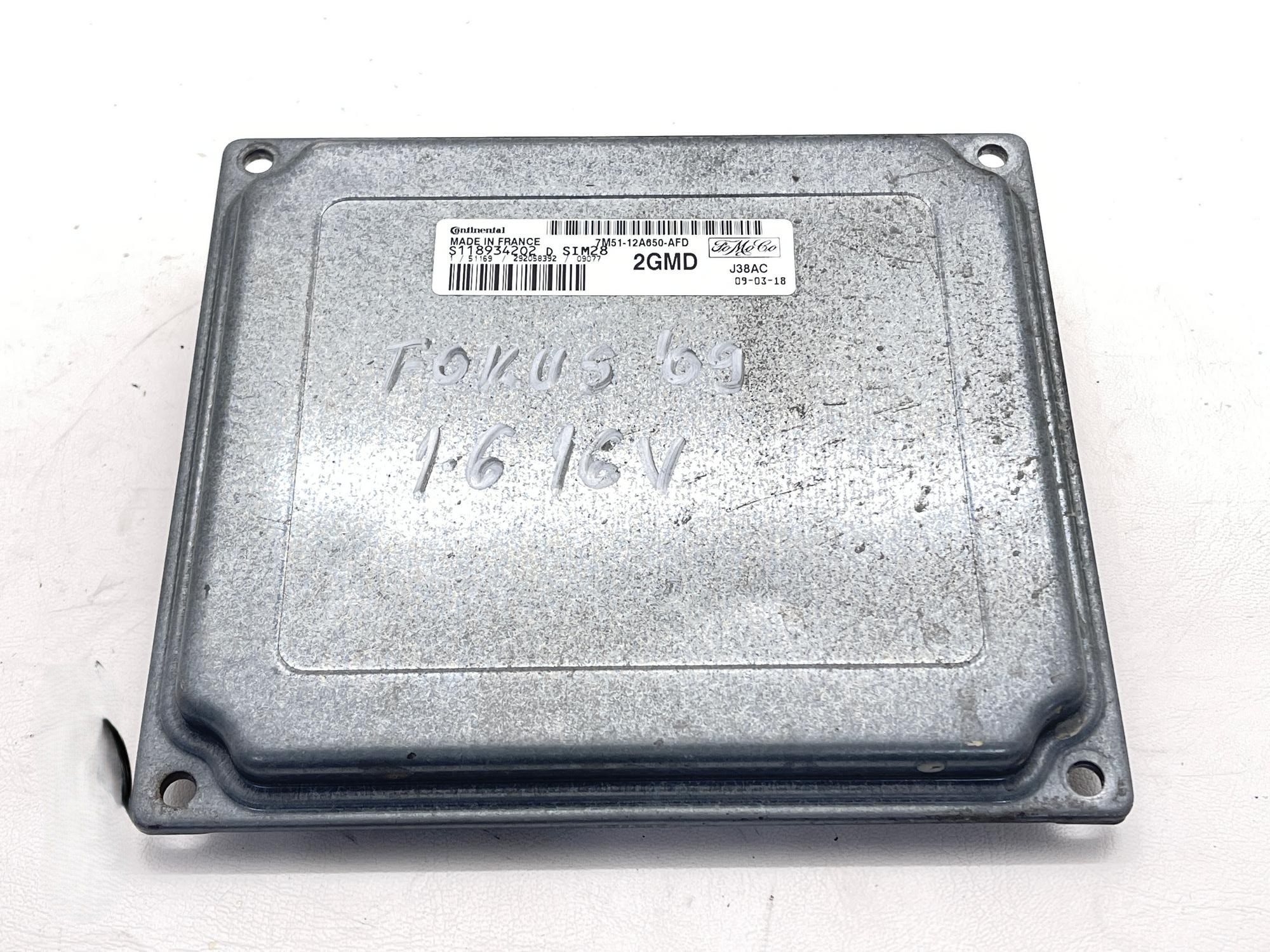 Kompjuter motora Ford FOCUS 3 7M51-12A650-AFD