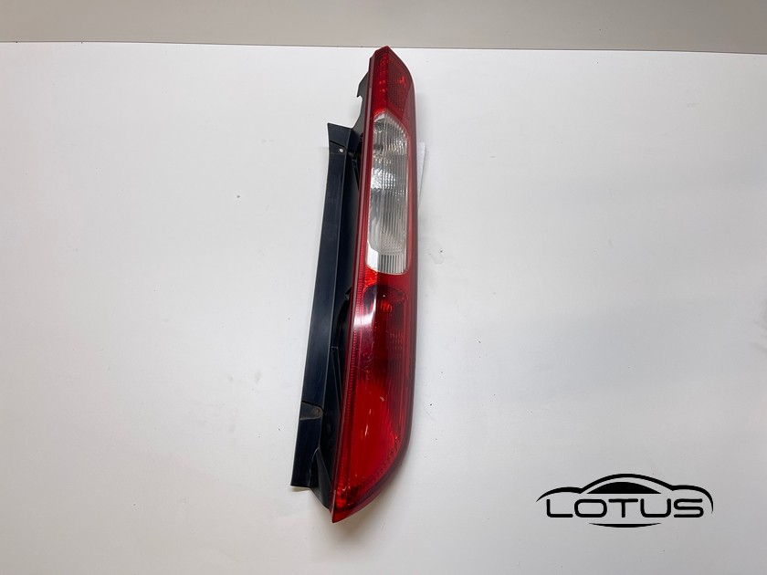 Desna štoplampa Ford FOCUS 05-08