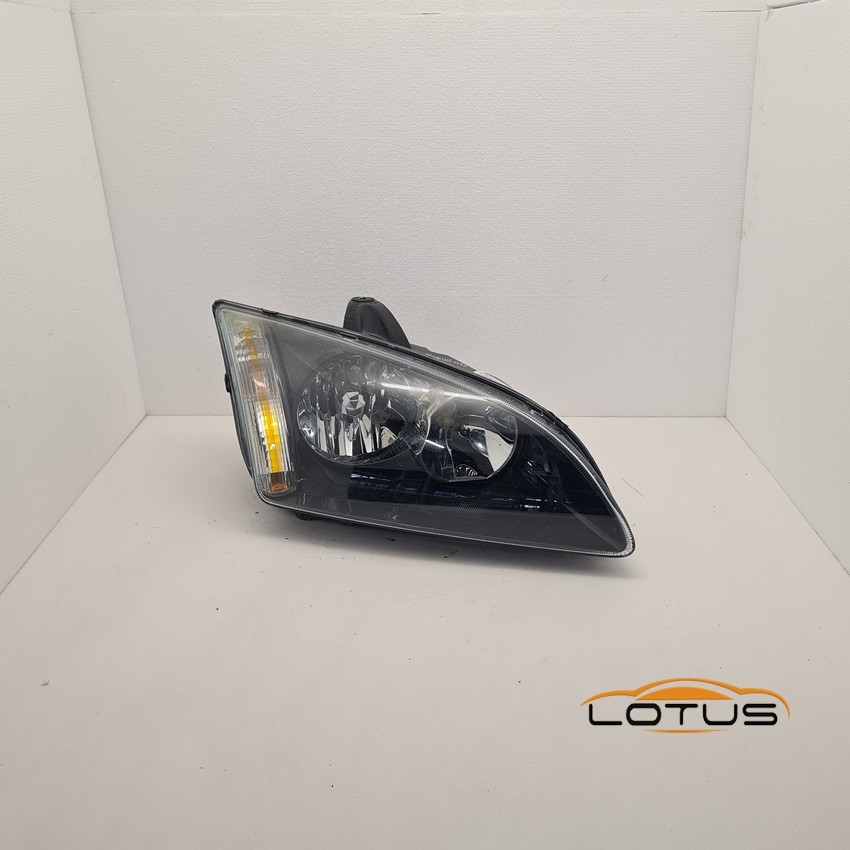 Desni far, farovi Ford Focus 2005-2008