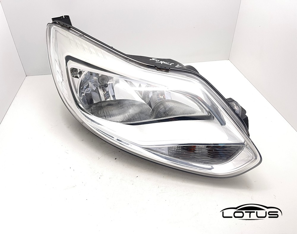 Desni far, farovi Ford FOCUS 2011-2015