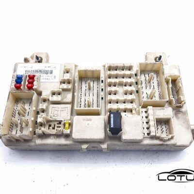 Kutija osigurača Ford FOCUS 7M5T 14A073 CB