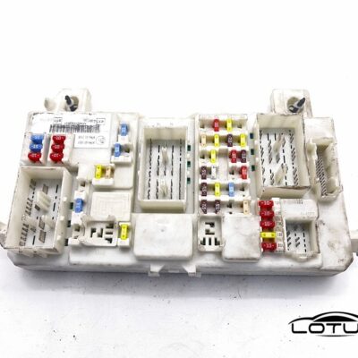 Kutija osigurača Ford FOCUS 7M5T 14A073 CF