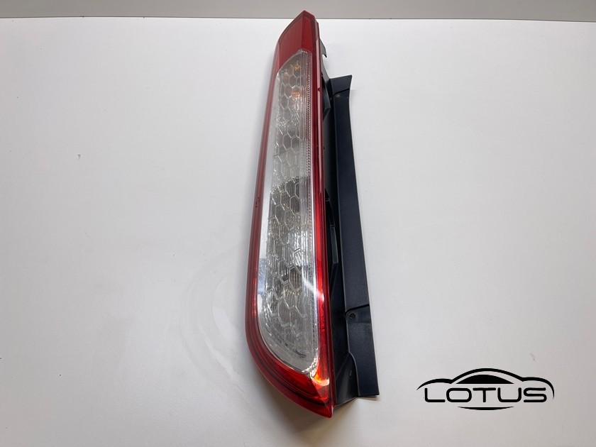 Lijeva štoplampa Ford FOCUS 08-11