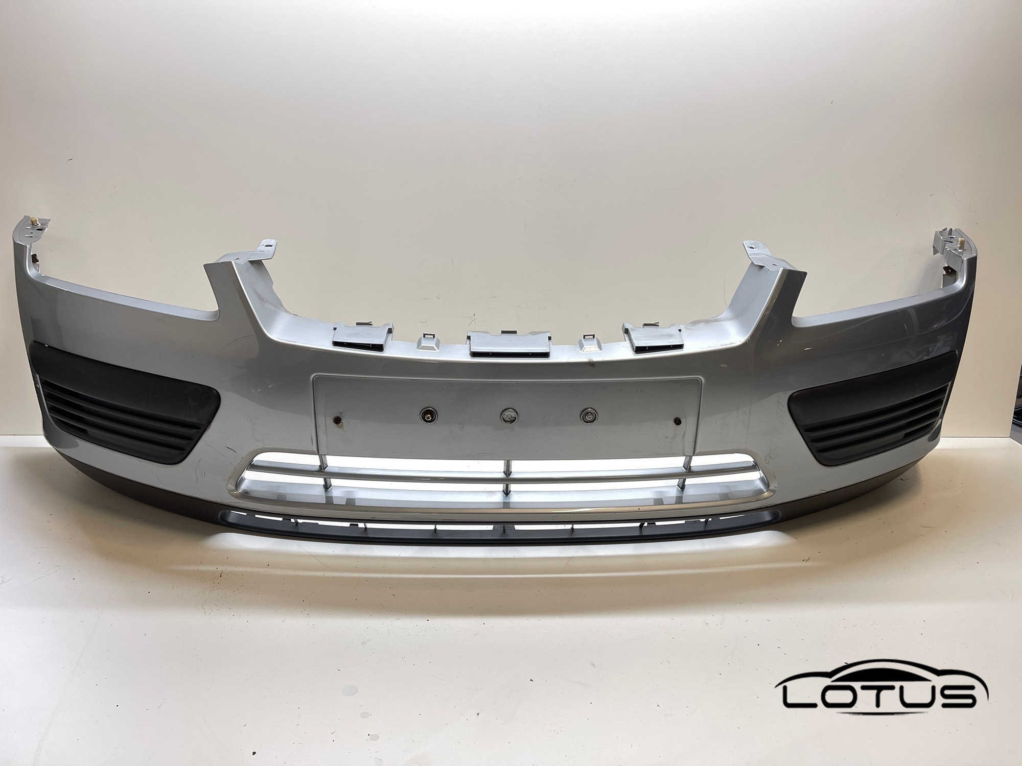 Prednji branik Ford FOCUS 2005-2008