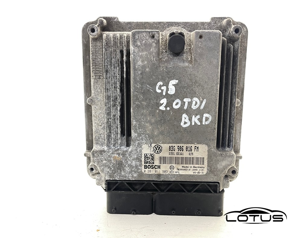 Kompjuter motora ECU VW GOLF 5 2.0 TDI 03G906016FM