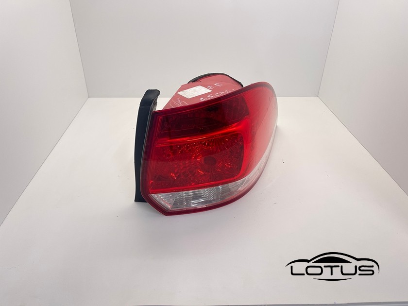 Desna štoplampa VW GOLF 5 6 KARAVAN 2003-2012