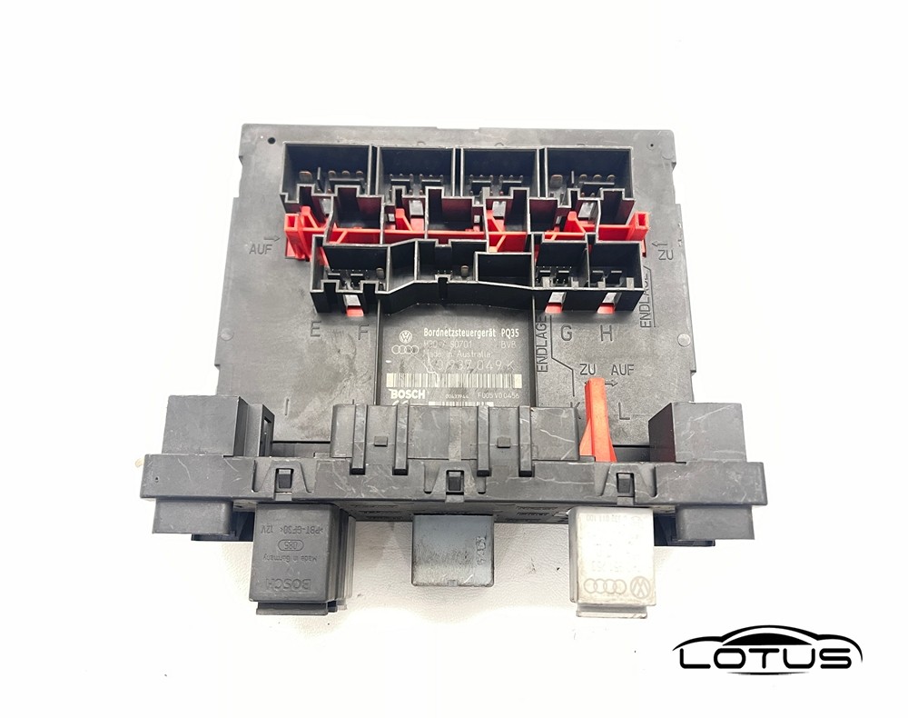 BCM elektornika VW GOLF 5 1K0937049K