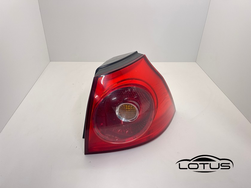 Desna štoplampa VW GOLF 5 2003-2008