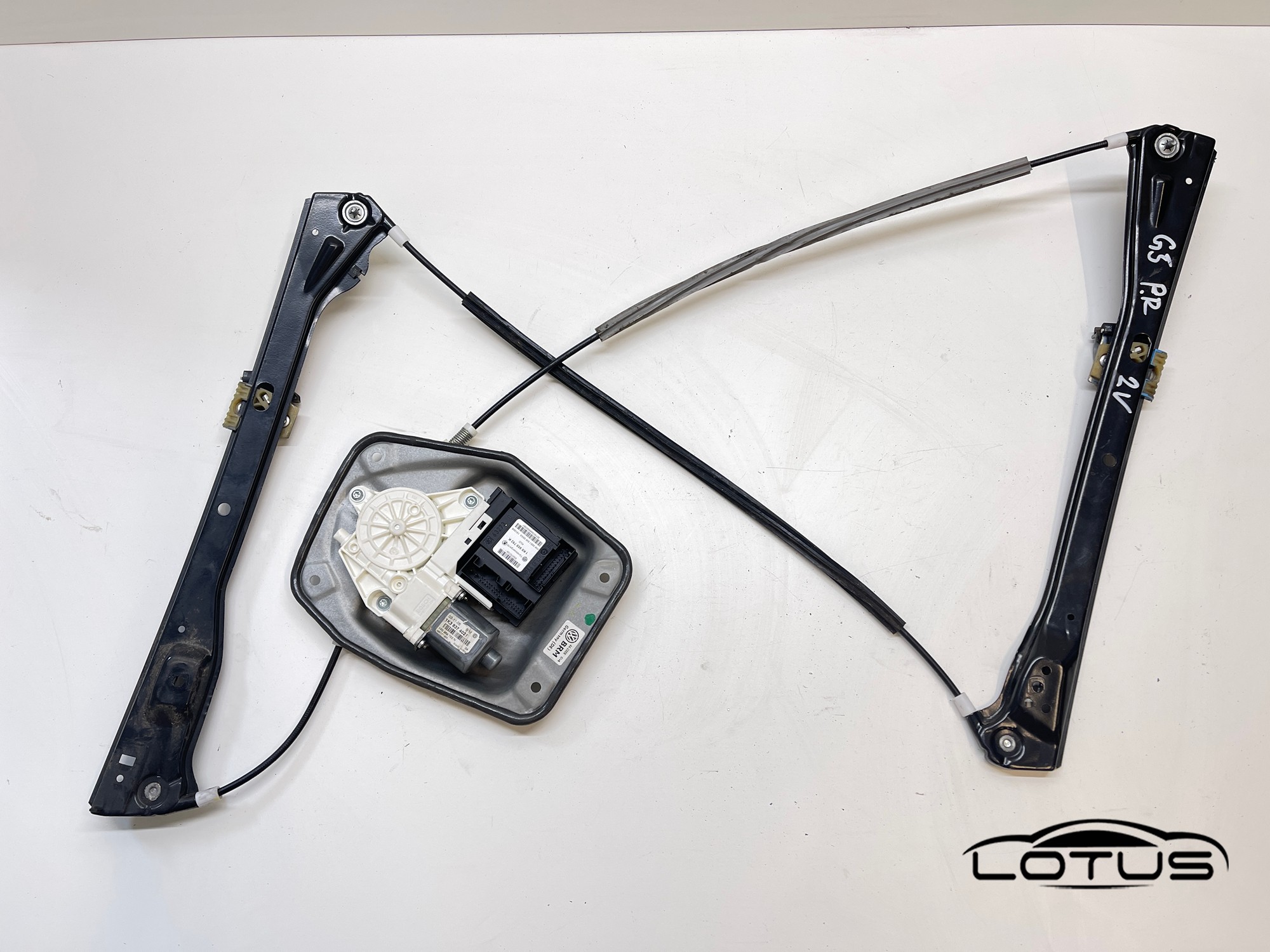 Desni podizac stakla 2V VW GOLF 5 03-08