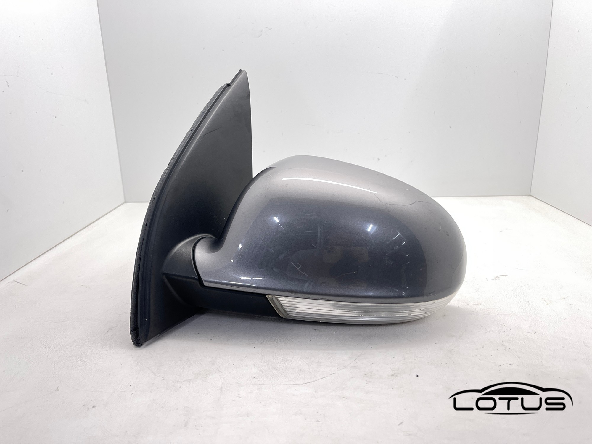 Lijevi retrovizor VW GOLF 5 2004-2007