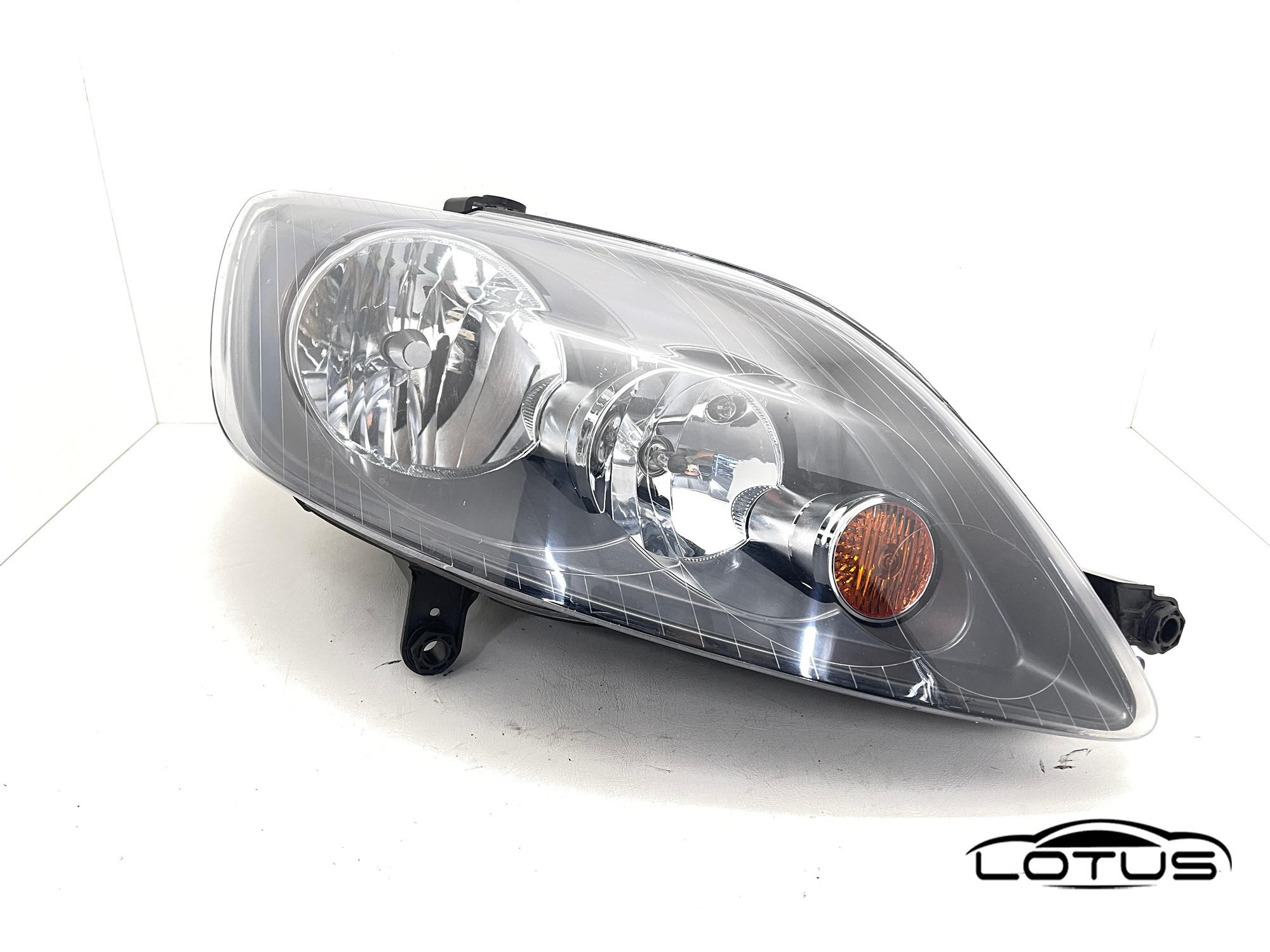 Desni far VW GOLF 5+ Plus 2004-2009