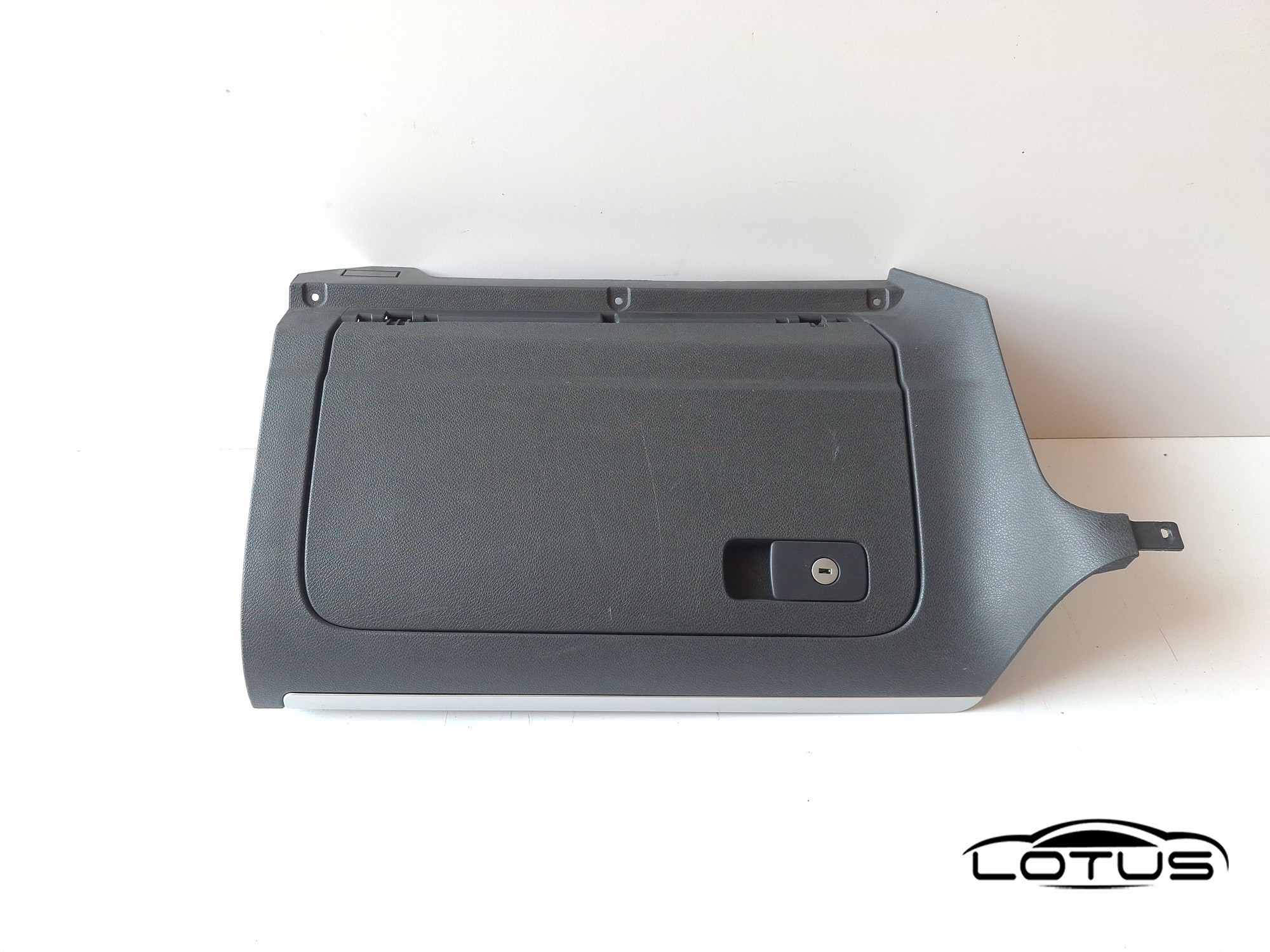Pretinac, latica VW GOLF 5 2003-2008