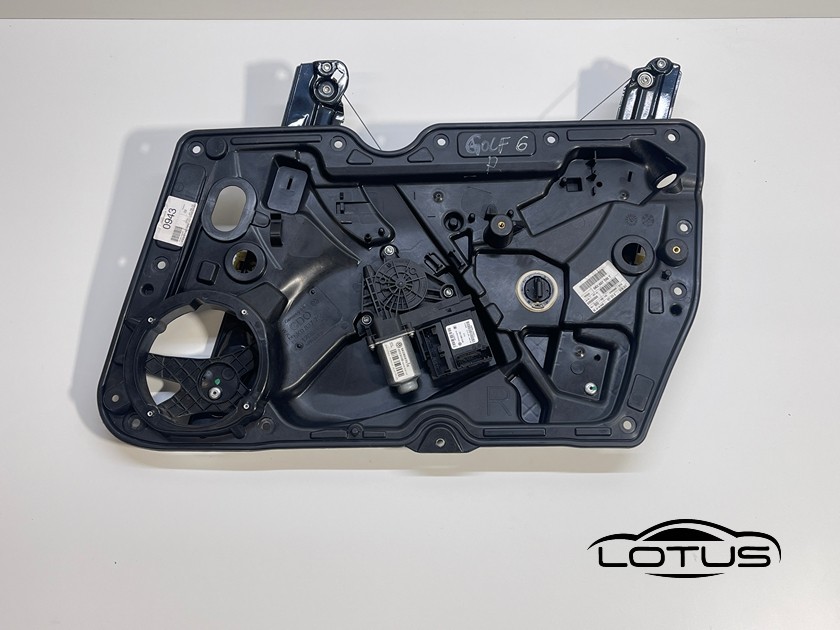 Prednji desni podizac stakla 4V VW GOLF 6 08-12